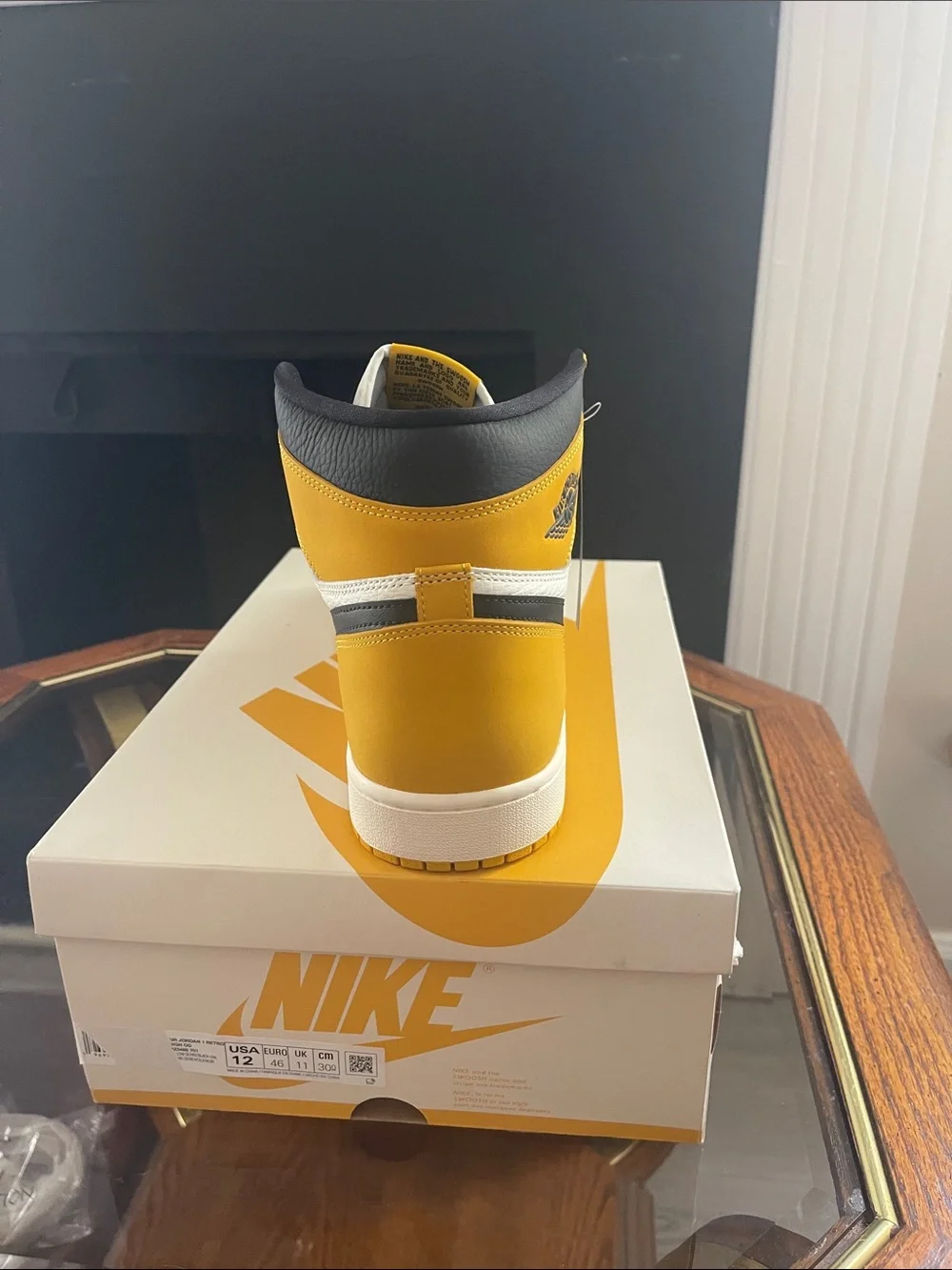 Nike Air Jordan 1 High - White, Yellow & Black